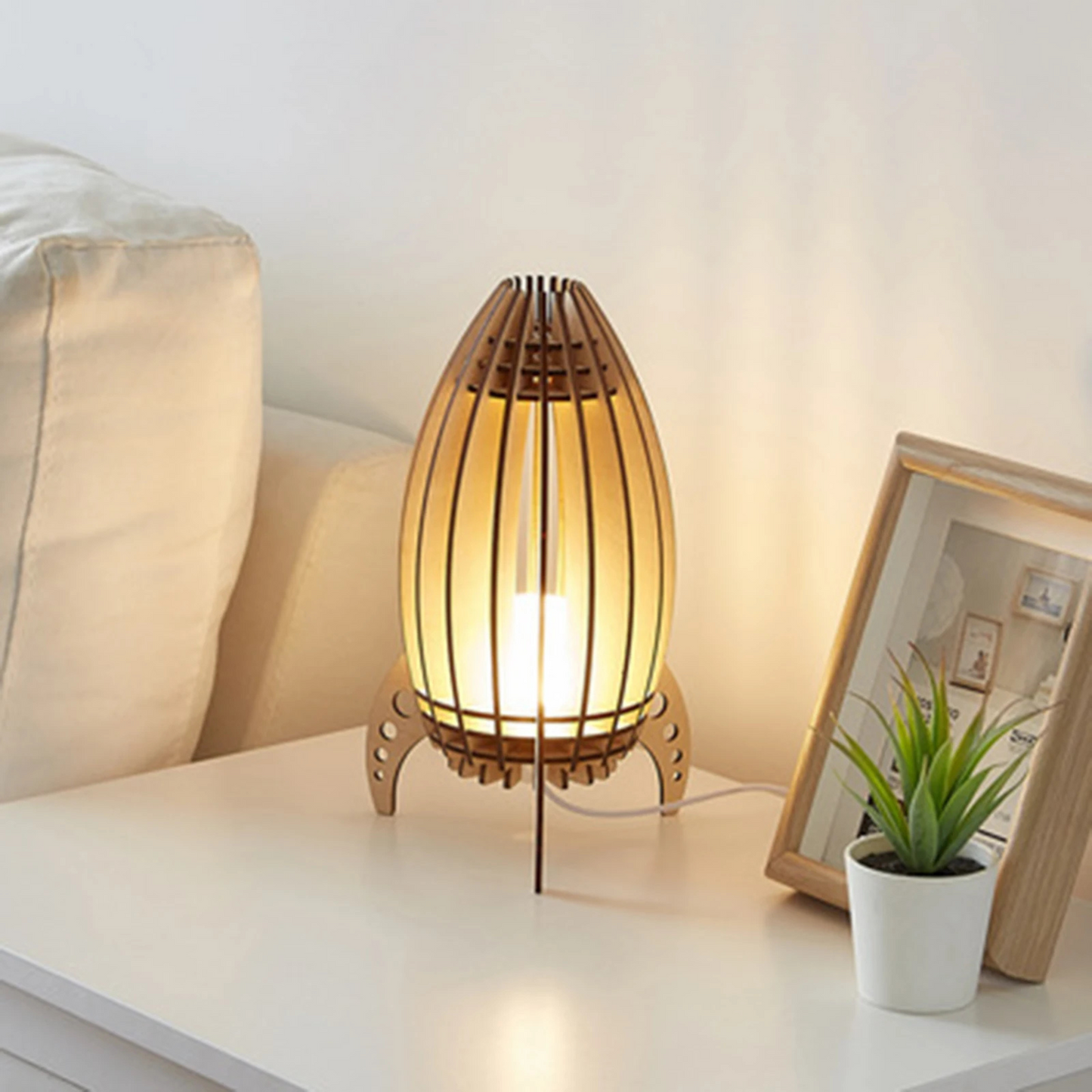 Lampe de chevet en bois sans fil fusée