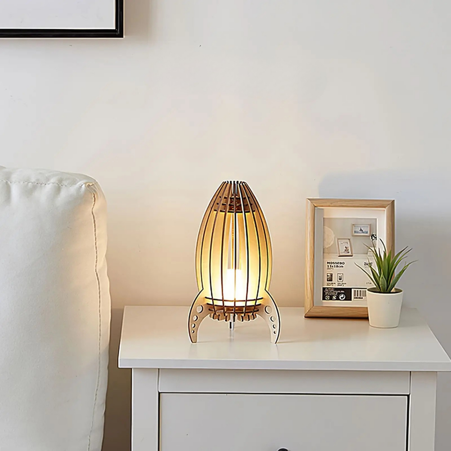 Lampe de chevet en bois sans fil fusée