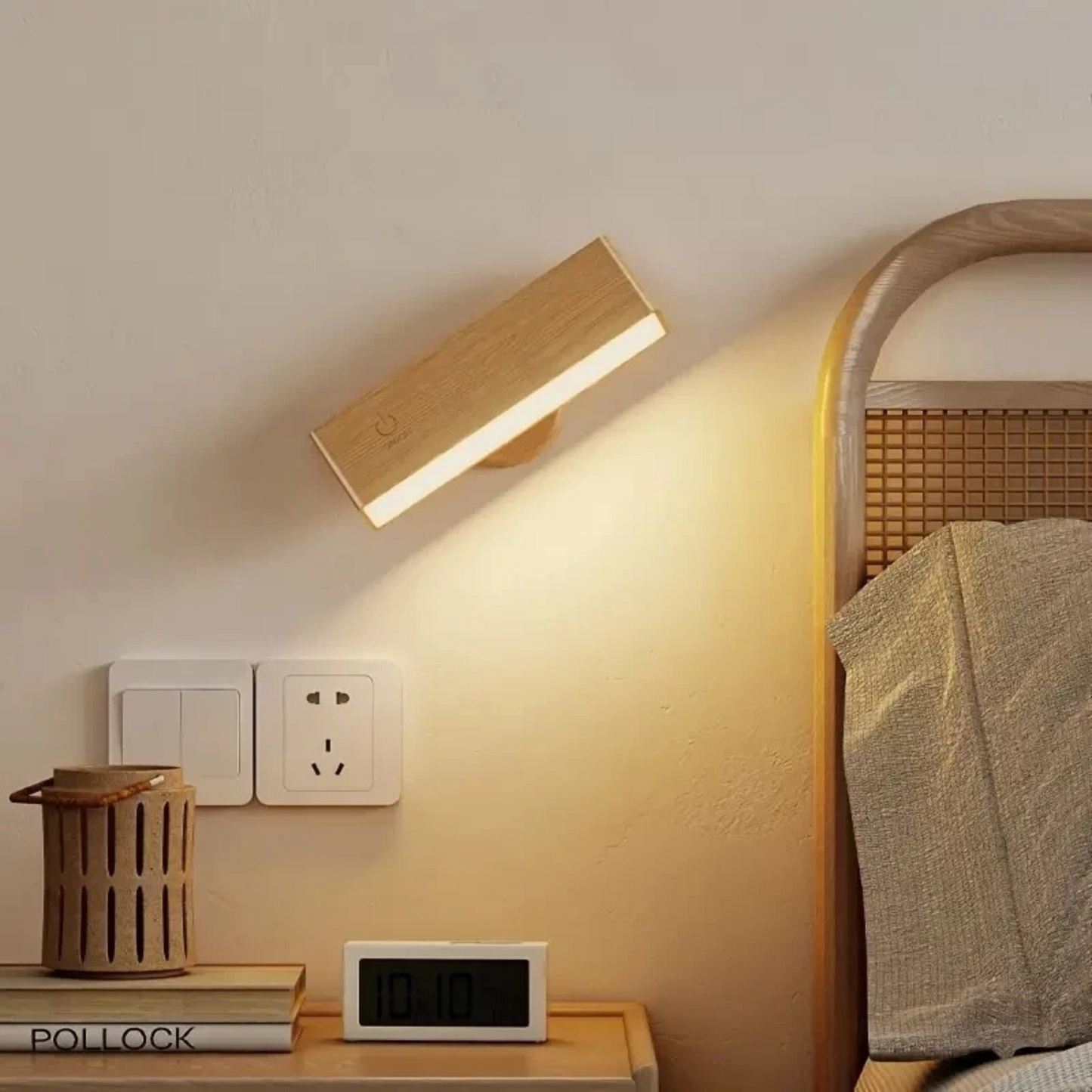 Lampe de chevet murale en bois sans fil orientable & rechargeable