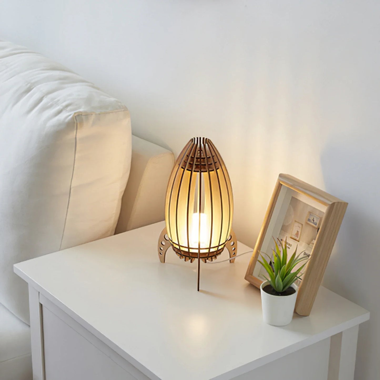 Lampe de chevet en bois sans fil fusée