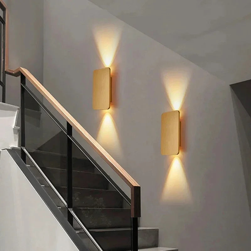 Lampe de chevet murale design en métal à pile