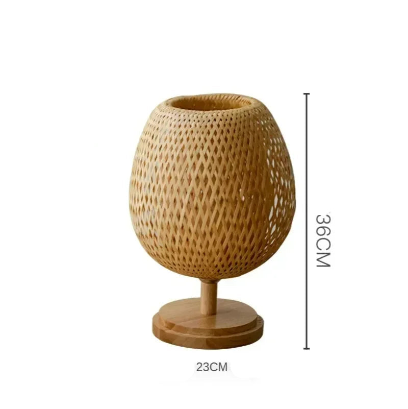 Lampe de chevet rotin bohème dôme sur pied en bois
