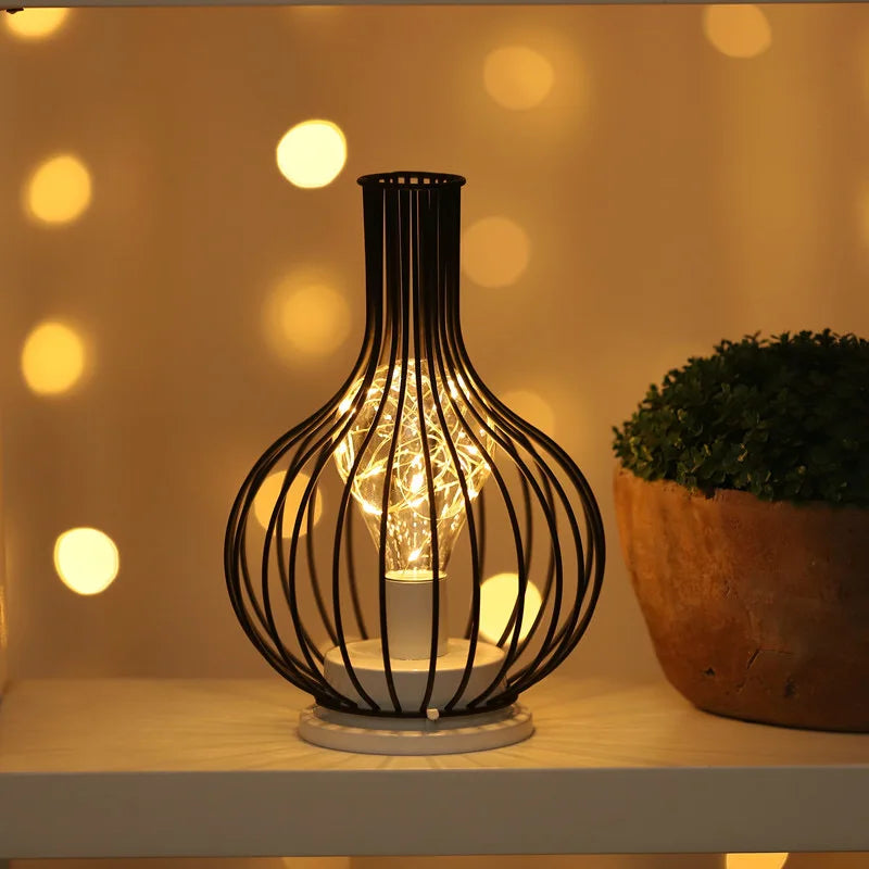 Petite lampe de chevet vintage en métal à pile