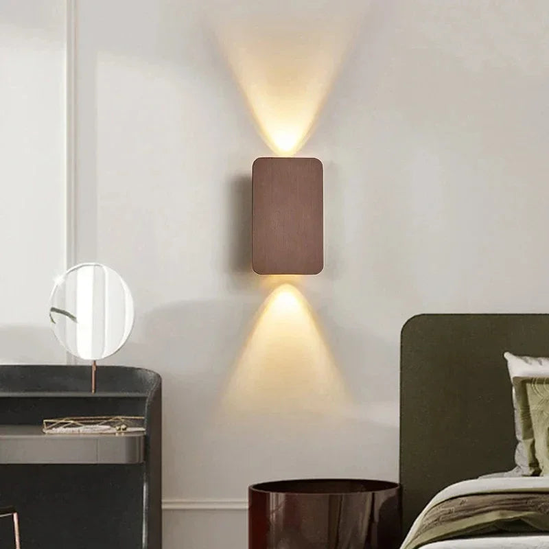 Lampe de chevet murale design en métal à pile