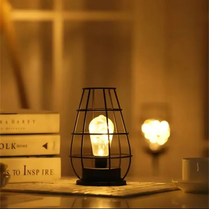 Petite lampe de chevet vintage en métal à pile