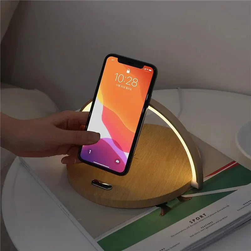 Lampe de chevet tactile avec chargeur induction intégré