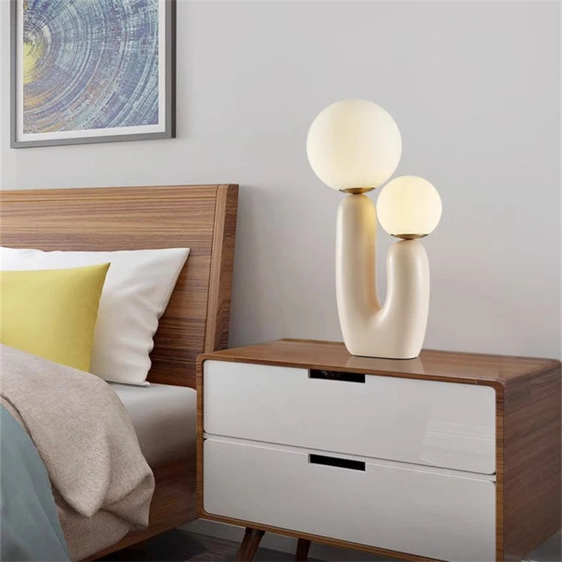 Petite lampe de chevet design à double tête