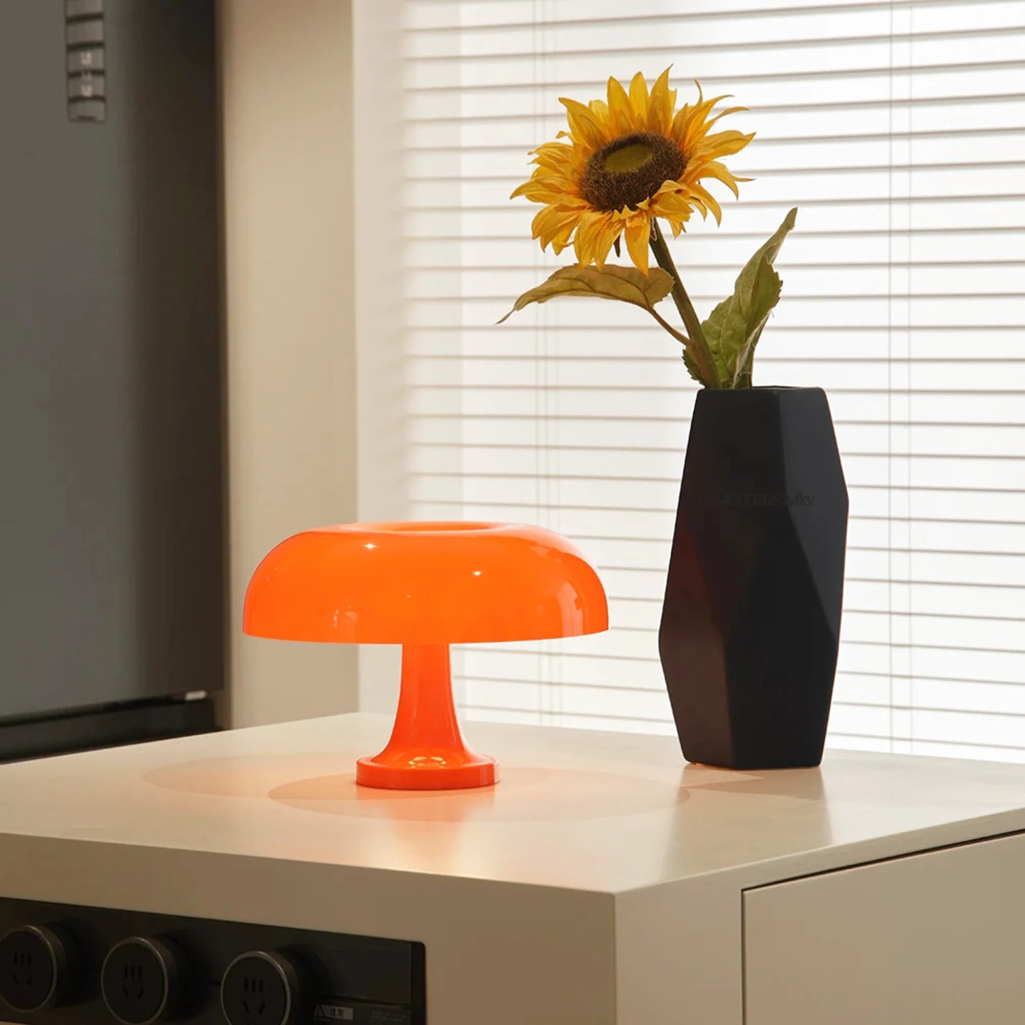 Lampe de chevet design en forme de champignon