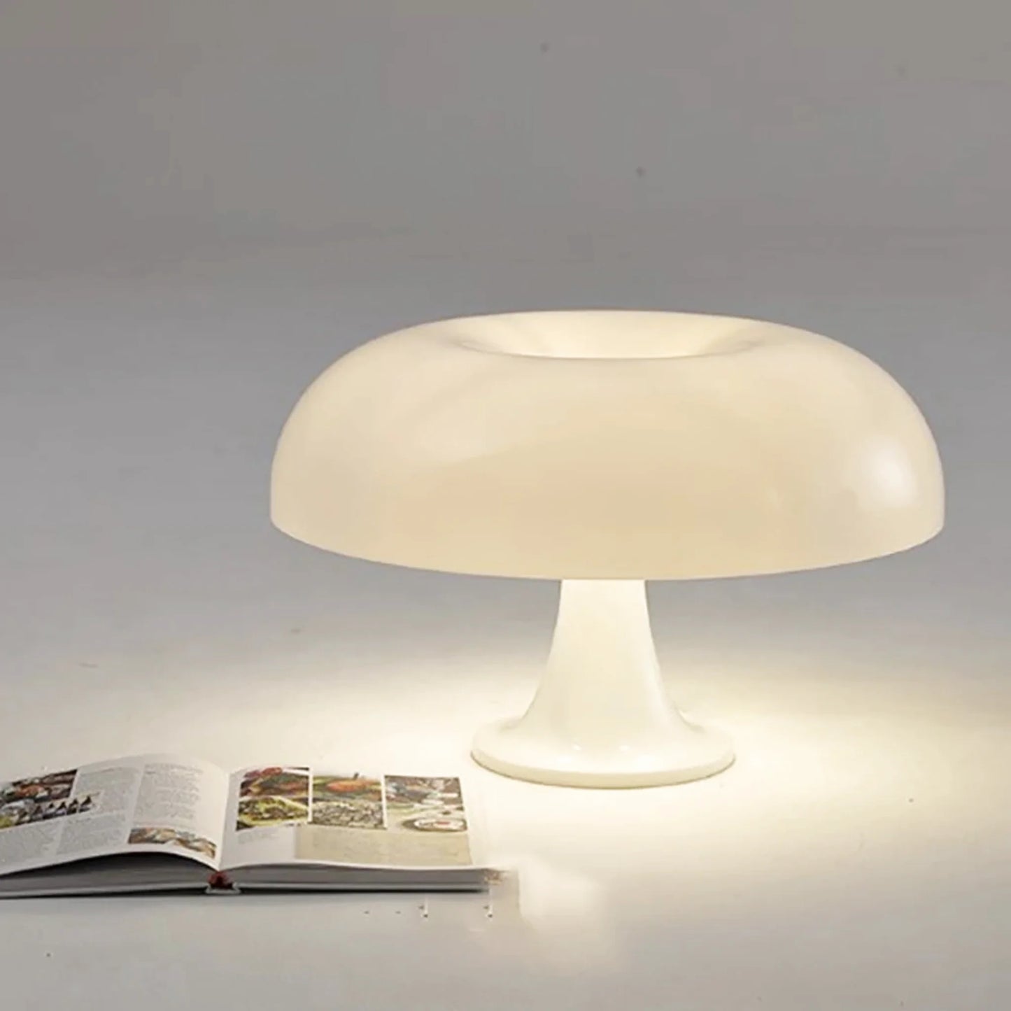 Lampe de chevet design en forme de champignon