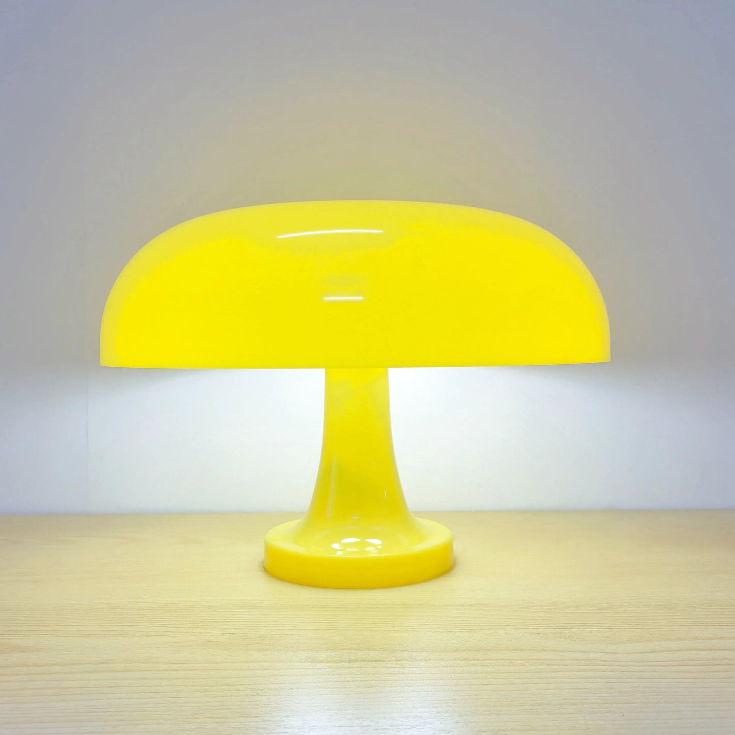 Lampe de chevet design en forme de champignon