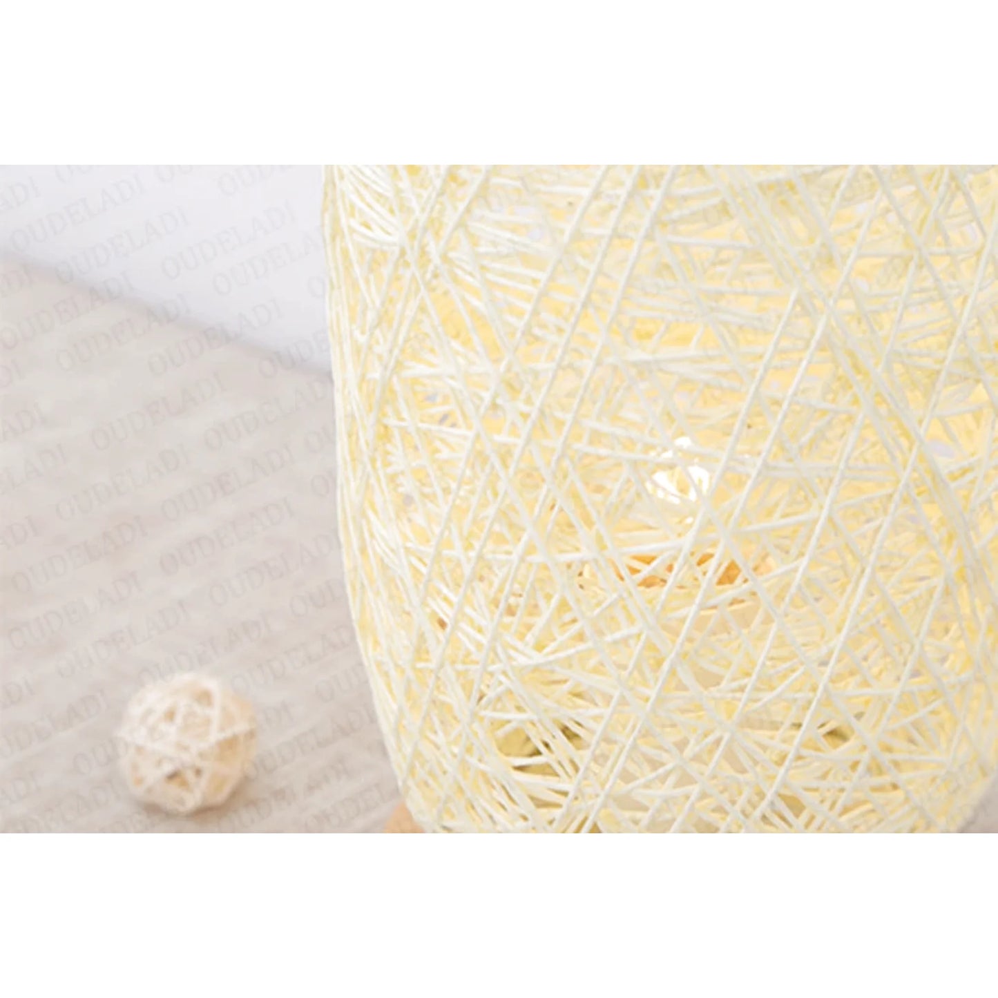 Lampe de chevet rotin bohème dôme allongé