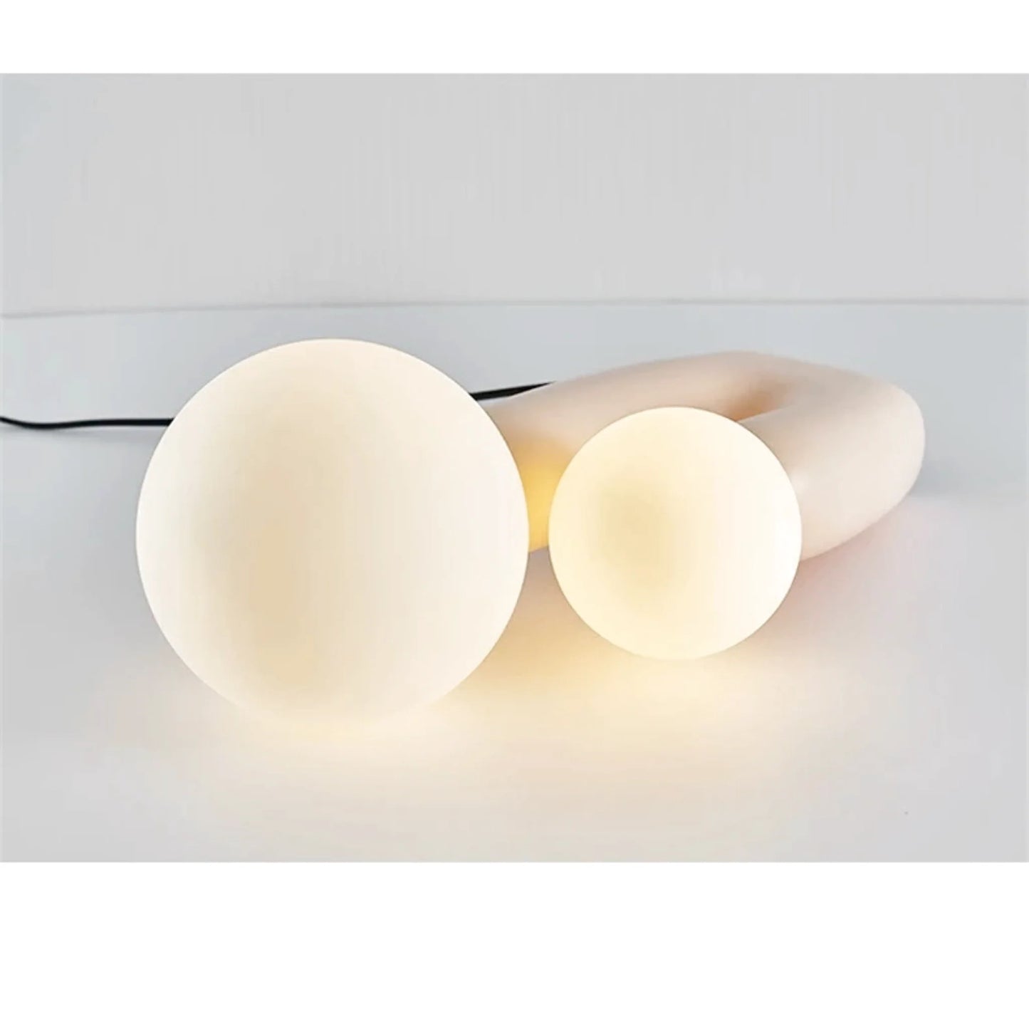 Petite lampe de chevet design à double tête