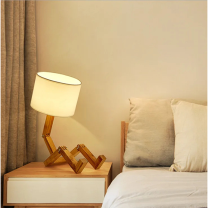 Lampe de chevet en bois artisanale en forme de petit bonhomme