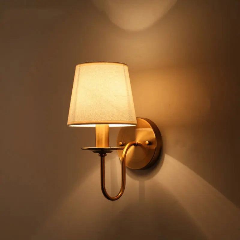 Lampe de chevet murale vintage en métal