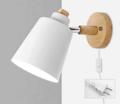 Lampe de chevet murale  scandinave avec abat-jour en métal et base en bois avec interrupteur à cordon
