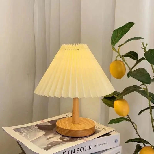 Lampe de Chevet en bois naturel bohème avec abat-jour plissé