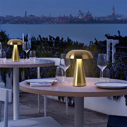 Lampe de chevet tactile rétro en forme champignon en métal