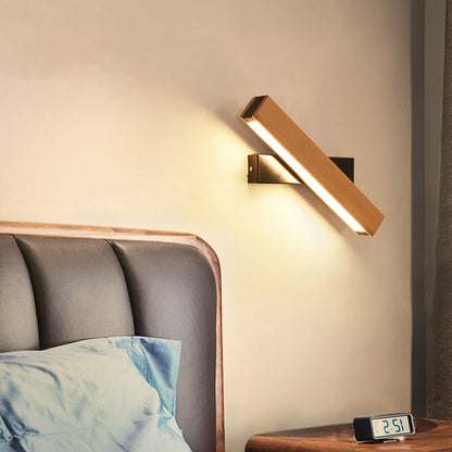 Lampe de chevet murale scandinave en bois