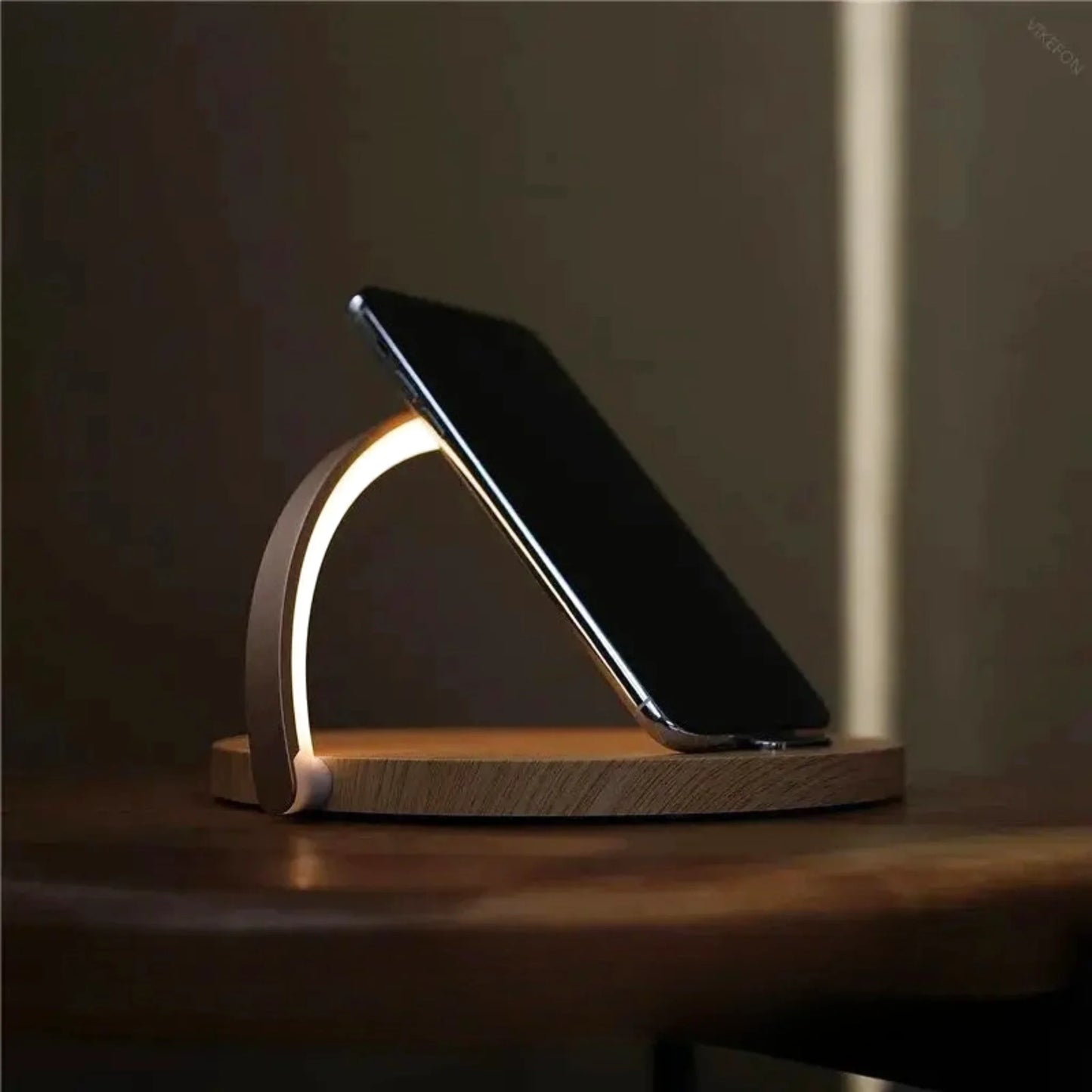 Lampe de chevet tactile avec chargeur induction intégré