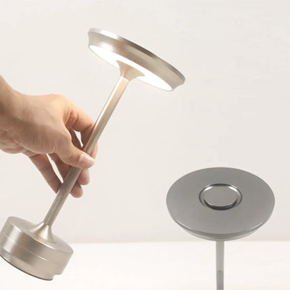 Lampe de chevet tactile en métal rechargeable
