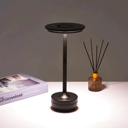 Lampe de chevet tactile en métal rechargeable